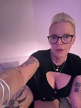 German Milf online show from 03/11/25, 06:08
