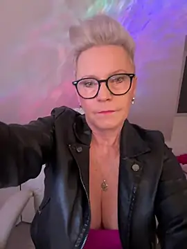 German Milf online show from 03/21/26, 01:59