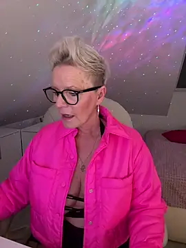 German Milf online show from 04/15/26, 12:53