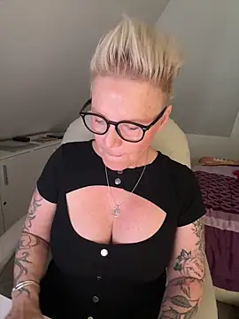 German Milf online show from 01/06/26, 10:19