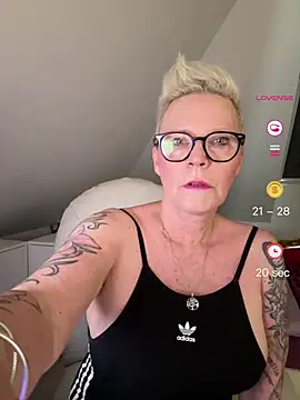 German Milf online show from 05/26/26, 09:29