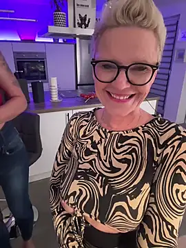 German Milf online show from 03/20/25, 06:42