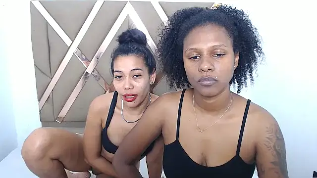 lizeth keilyn online show from 04/21/26, 04:57