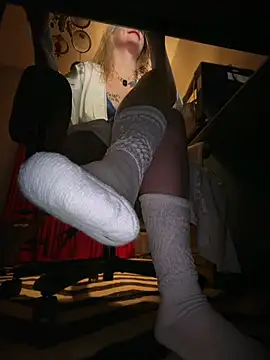 Snapshot of MarlaFknSinger chatting on 02/15/26, 10:14 MarlaFknSinger online show from 02/15/26, 10:14