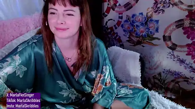 Snapshot of MarlaFknSinger chatting on 01/05/25, 12:42 MarlaFknSinger online show from 01/05/25, 12:42