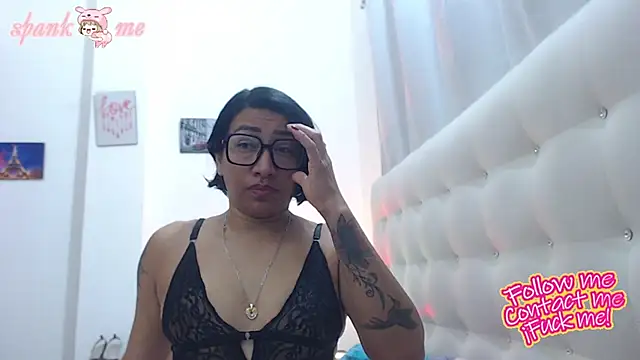 Snapshot of hornywife_ chatting on 09/12/25, 07:02 hornywife  online show from 09/12/25, 07:02