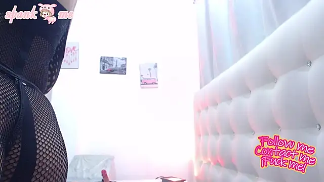 Snapshot of hornywife_ chatting on 09/11/25, 05:35 hornywife  online show from 09/11/25, 05:35