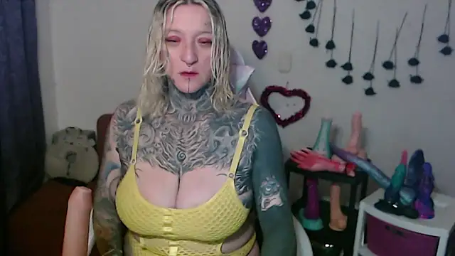 Snapshot of SLOPPYTITSS chatting on 02/16/26, 10:58 SLOPPYTITSS online show from 02/16/26, 10:58