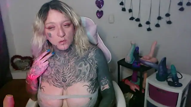 SLOPPYTITSS online show from 05/18/26, 12:00