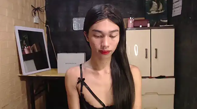 Snapshot of ToKeNa chatting on 02/02/25, 08:02 ToKeNa online show from 02/02/25, 08:02