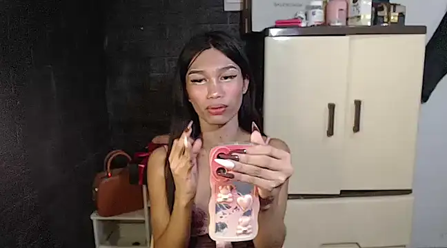 Snapshot of ToKeNa chatting on 02/16/25, 05:48 ToKeNa online show from 02/16/25, 05:48