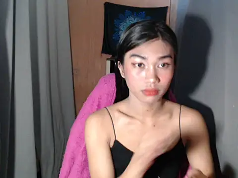Snapshot of ToKeNa chatting on 09/22/25, 03:01 ToKeNa online show from 09/22/25, 03:01