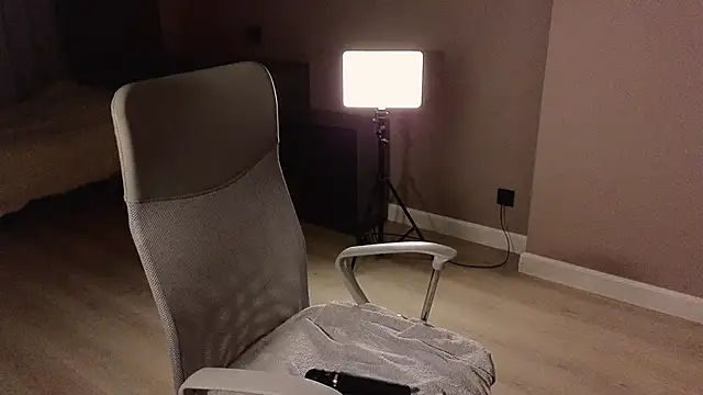 EllsaJean  online show from 03/22/26, 10:44