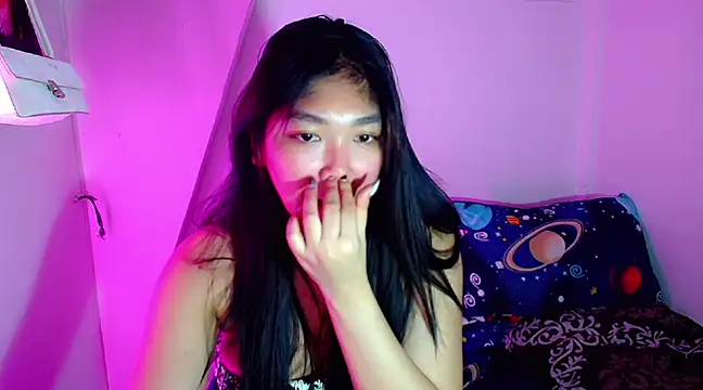 TR4NSCUTI3 online show from 02/26/25, 02:08