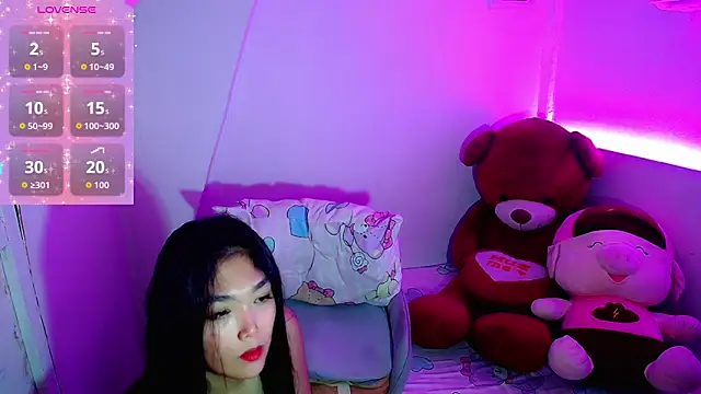 TR4NSCUTI3 online show from 11/06/25, 08:57