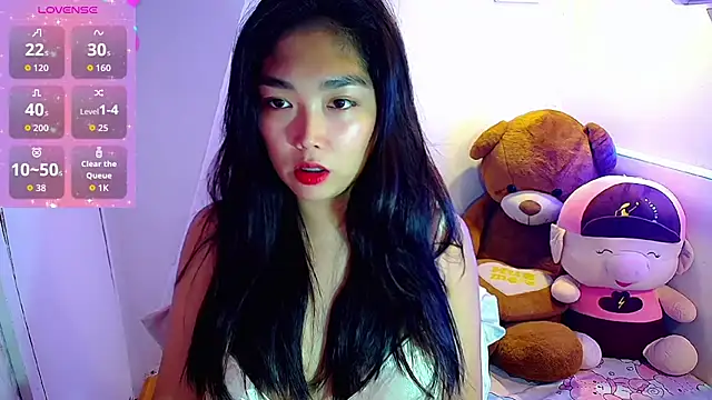 TR4NSCUTI3 online show from 09/26/25, 06:59