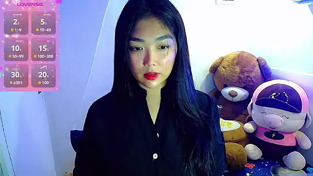 TR4NSCUTI3 online show from 09/30/25, 06:14