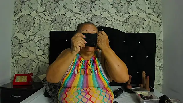 Snapshot of Keira_Lennox chatting on 12/05/25, 11:42 Keira Lennox online show from 12/05/25, 11:42