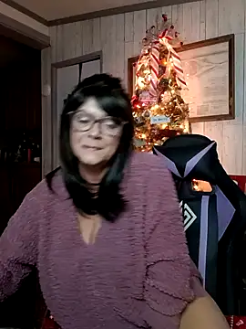 Snapshot of cowgirlc chatting on 12/04/24, 03:20 cowgirlc online show from 12/04/24, 03:20