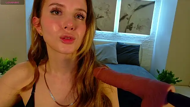 Betty June online show from 05/24/26, 09:04