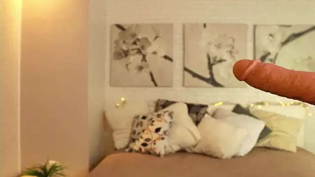 Snapshot of Betty_June chatting on 03/03/25, 12:12 Betty June online show from 03/03/25, 12:12