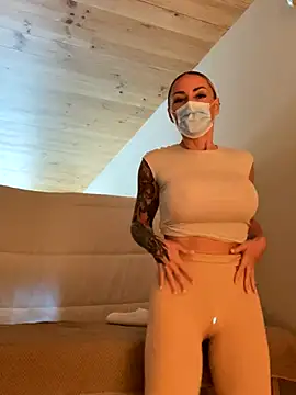 EmaSalis online show from 10/13/25, 09:22