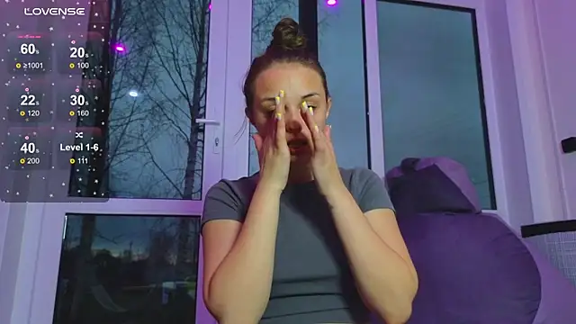 Misss Vikk online show from 04/17/26, 03:15