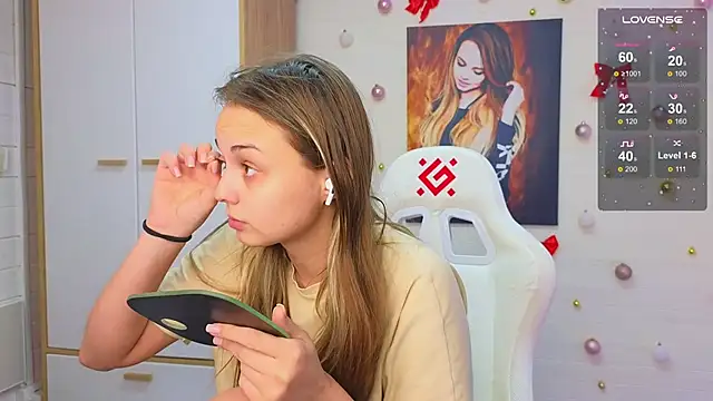 Misss Vikk online show from 03/04/26, 02:58