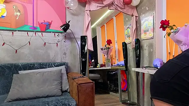 Misss Vikk online show from 11/18/25, 07:22