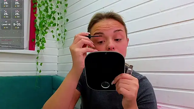 Misss Vikk online show from 10/05/25, 06:15