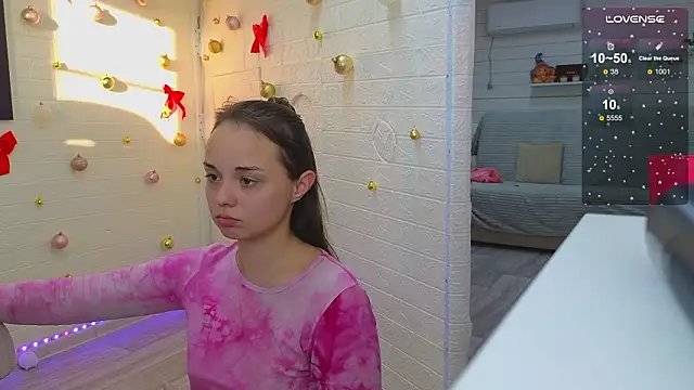 Misss Vikk online show from 03/25/26, 03:11