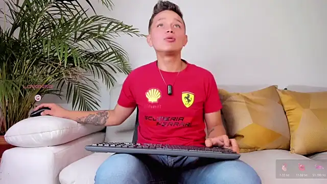 Snapshot of Tim_wolf chatting on 02/20/26, 03:14 Tim wolf online show from 02/20/26, 03:14