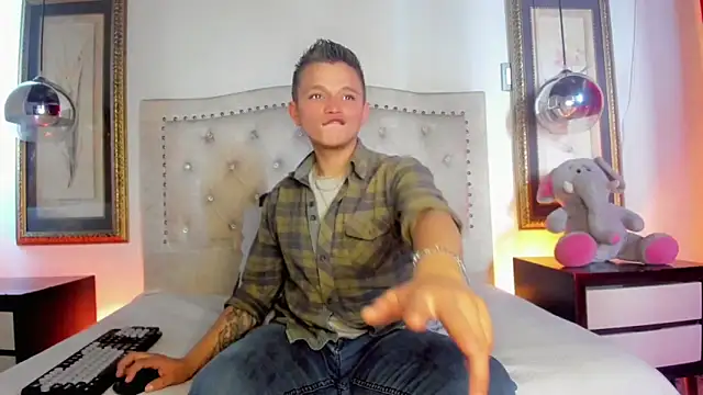 Tim wolf online show from 11/10/25, 08:47