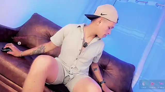 Snapshot of Tim_wolf chatting on 01/10/26, 03:40 Tim wolf online show from 01/10/26, 03:40