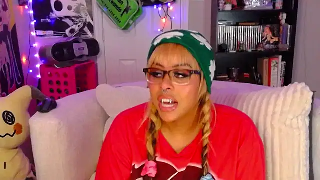 N1NT3NDH03 online show from 11/22/25, 04:55