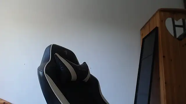 Lisakisss online show from 05/21/26, 06:00