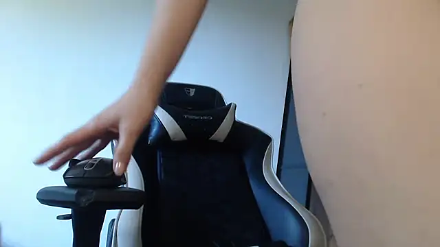 Lisakisss online show from 04/26/26, 06:22