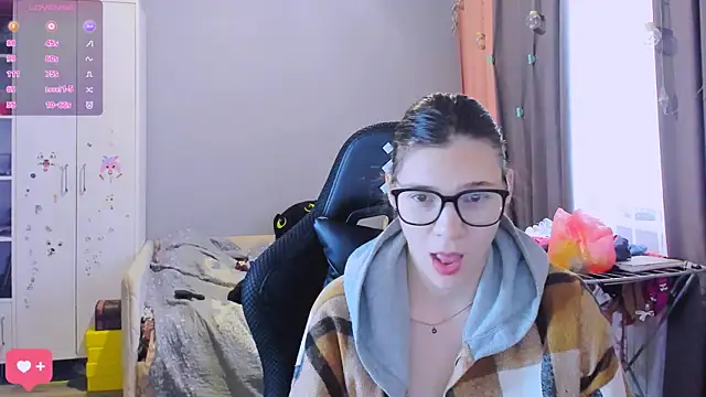 MollyLollipop online show from 02/10/26, 04:33