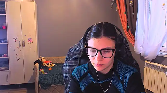 MollyLollipop online show from 12/02/25, 02:56