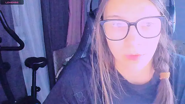 MollyLollipop online show from 03/31/26, 05:04