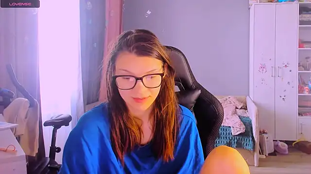 MollyLollipop online show from 04/14/26, 05:01