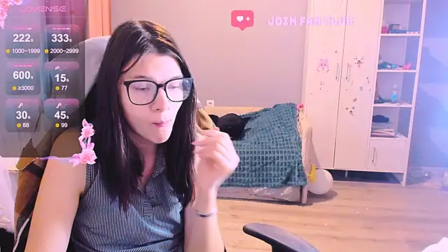 MollyLollipop online show from 11/07/25, 02:38