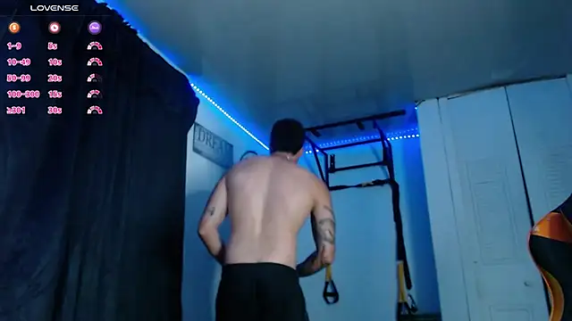 Snapshot of Adam_Hudsond chatting on 04/04/26, 12:39 Adam Hudsond online show from 04/04/26, 12:39