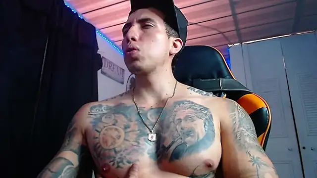 Adam Hudsond online show from 11/03/25, 01:58