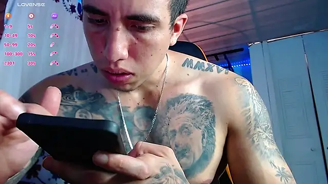 Snapshot of Adam_Hudsond chatting on 03/10/26, 01:59 Adam Hudsond online show from 03/10/26, 01:59