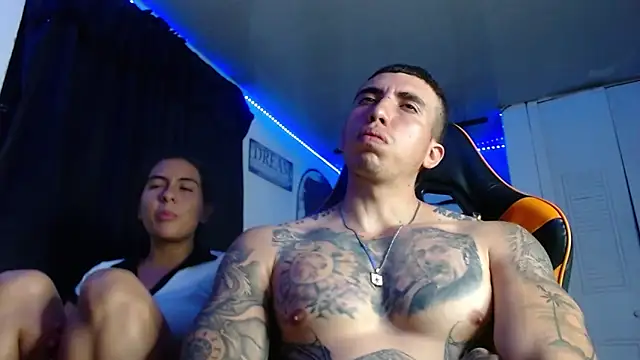 Snapshot of Adam_Hudsond chatting on 04/12/26, 01:53 Adam Hudsond online show from 04/12/26, 01:53