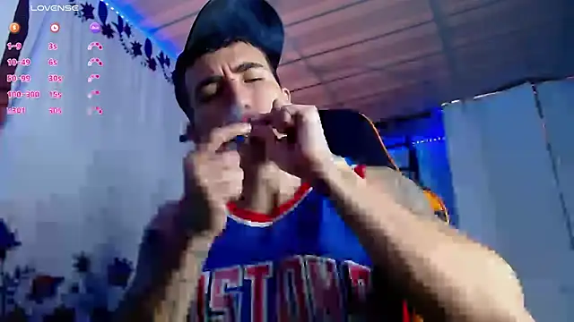 Snapshot of Adam_Hudsond chatting on 03/02/26, 01:07 Adam Hudsond online show from 03/02/26, 01:07