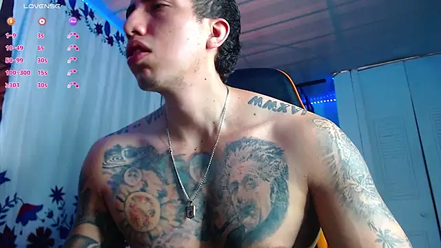 Snapshot of Adam_Hudsond chatting on 03/06/26, 12:44 Adam Hudsond online show from 03/06/26, 12:44