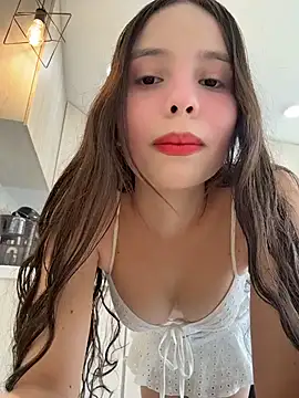 Snapshot of MiaJacksonn chatting on 05/07/26, 01:14 MiaJacksonn online show from 05/07/26, 01:14