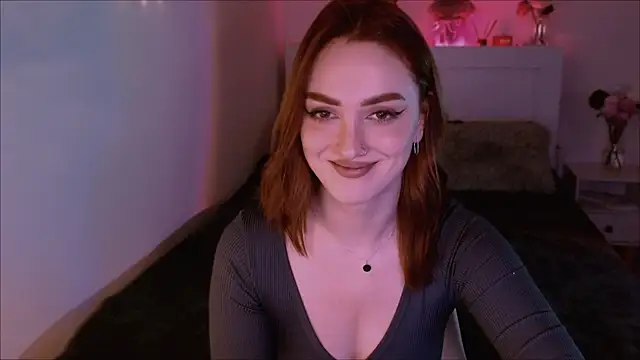 Snapshot of LilyFarey chatting on 12/30/24, 04:51 LilyFarey online show from 12/30/24, 04:51